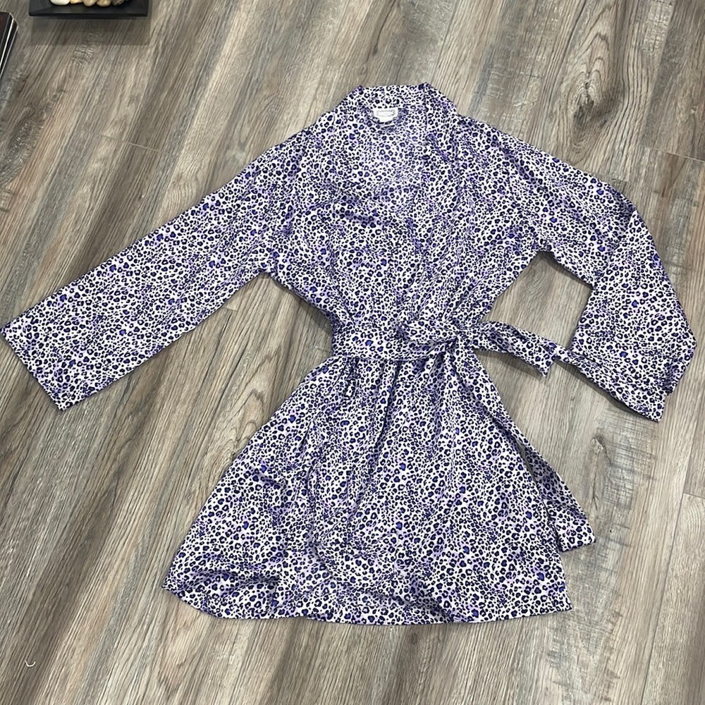 Satin-feel robe